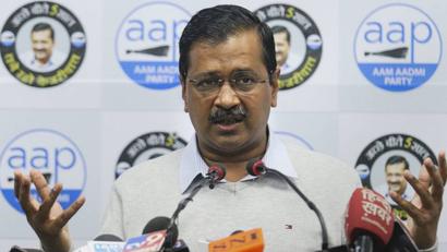 Coronavirus pandemic | Arvind Kejriwal, Manish Sisodia, Delhi Police chief meet LG Anil Baijal
