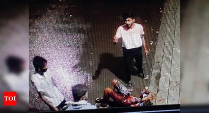 Surat: Courier man killed for affair with girl