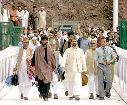 First Look: Kashmiri Leaders Return