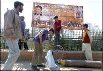Hoardings of PM, Musharraf along Kashmir bus route