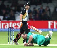 Images: Proteas edge past Kiwis