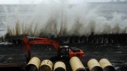 Rains batter Mumbai, hit transport; cranes collapse at JNPT