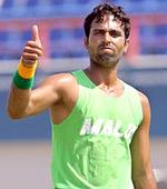 Abbas feels pressure of Pakistan's eyes on him