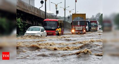 Another wet day, Mumbai rain to soon exceed 1,000mm mark
