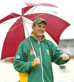 Rain dampens South Africa's hopes