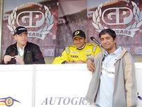 Sundar meets Karthikeyan at the Australian GP