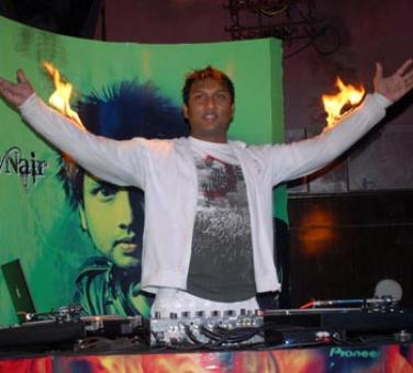 This engineer spins discs across the world