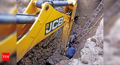 Erode: Man buried alive while digging 10-ft pit