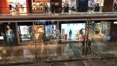 Unlock 3.0 | Visit to a mall in Mumbai: Despite strict safety measures, tepid response on Day-1