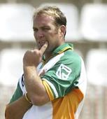 Kallis out of England first Test