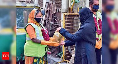 Ahmedabad Municipal Corporation gives just 1 min for virus survey