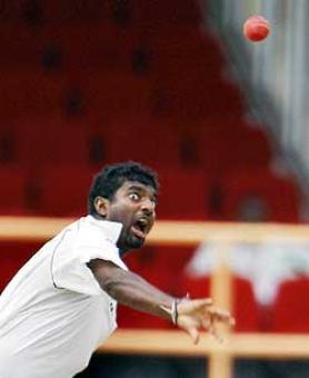Sri Lanka amass huge lead over New Zealand