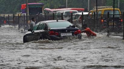 Mumbai rains LIVE updates | Barring essentials, all offices to remain shut: BMC